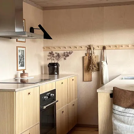 Premium By Reinsvatn With Scenic Views Treungen