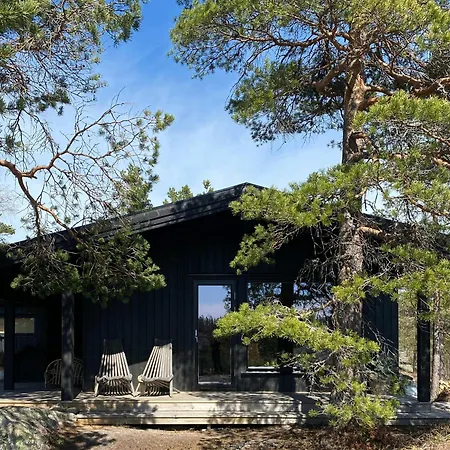 Premium By Reinsvatn With Scenic Views